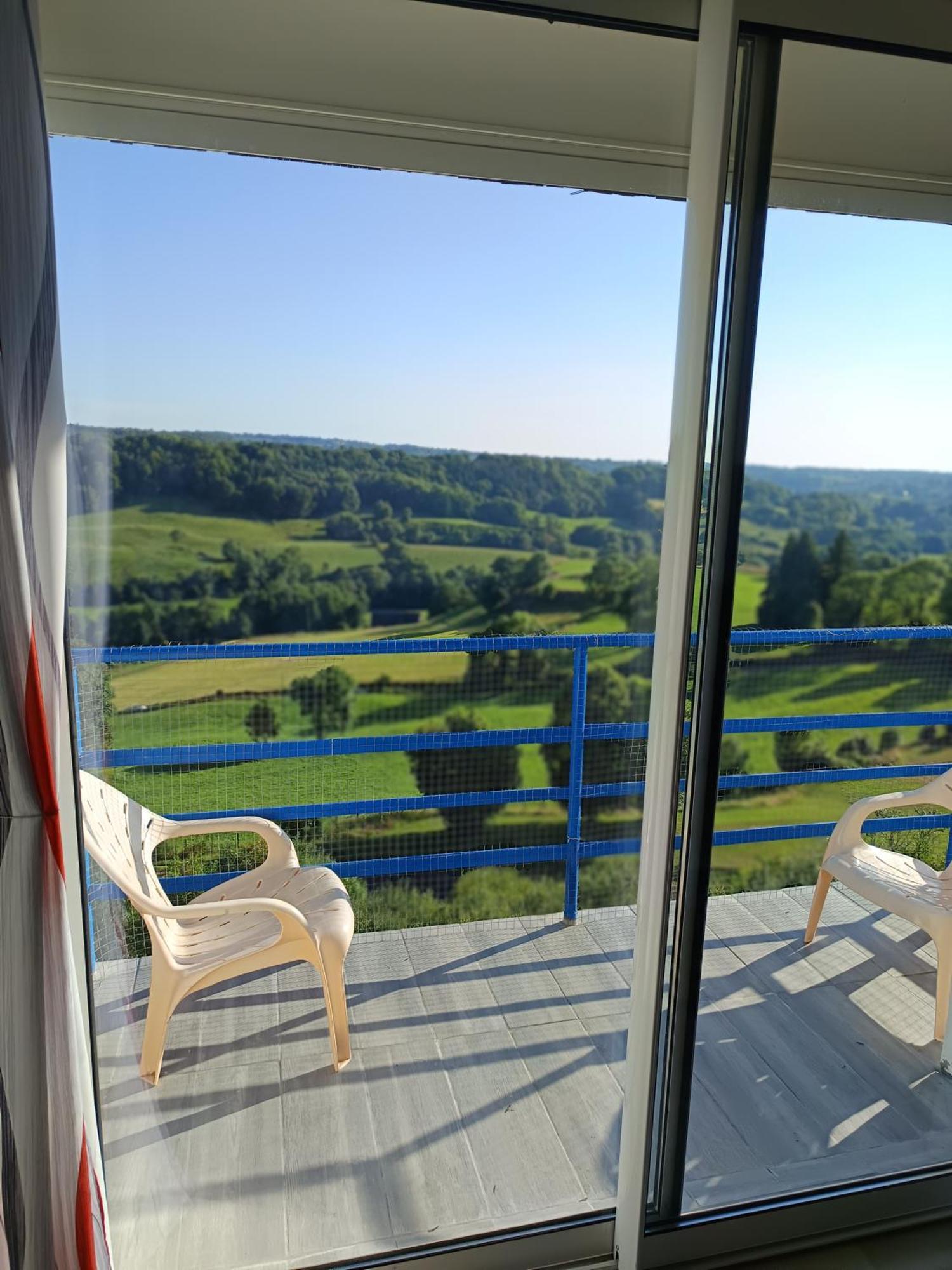 شقة Bellevue La Tour-dʼAuvergne المظهر الخارجي الصورة